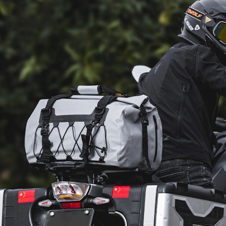 Motorcycle Gear Companies - กระเป๋าท้ายรถจักรยานยนต์กันน้ำ กระเป๋าเก็บสัมภาระด้านหลังเบาะนั่ง ความจุขนาดใหญ่ กระเป๋าเดินทางสำหรับขี่มอเตอร์ไซค์ กระเป๋าจัดเก็บอุปกรณ์กลางแจ้งแบบพกพา